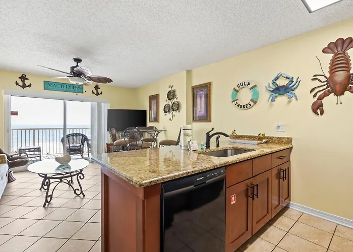 Royal Palms 406